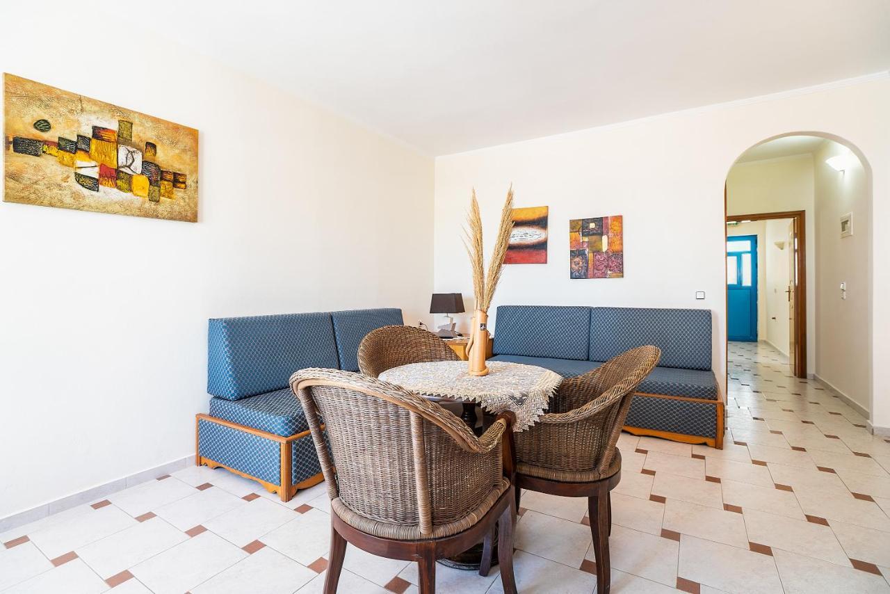 Livadia Beach Suite Luaran gambar